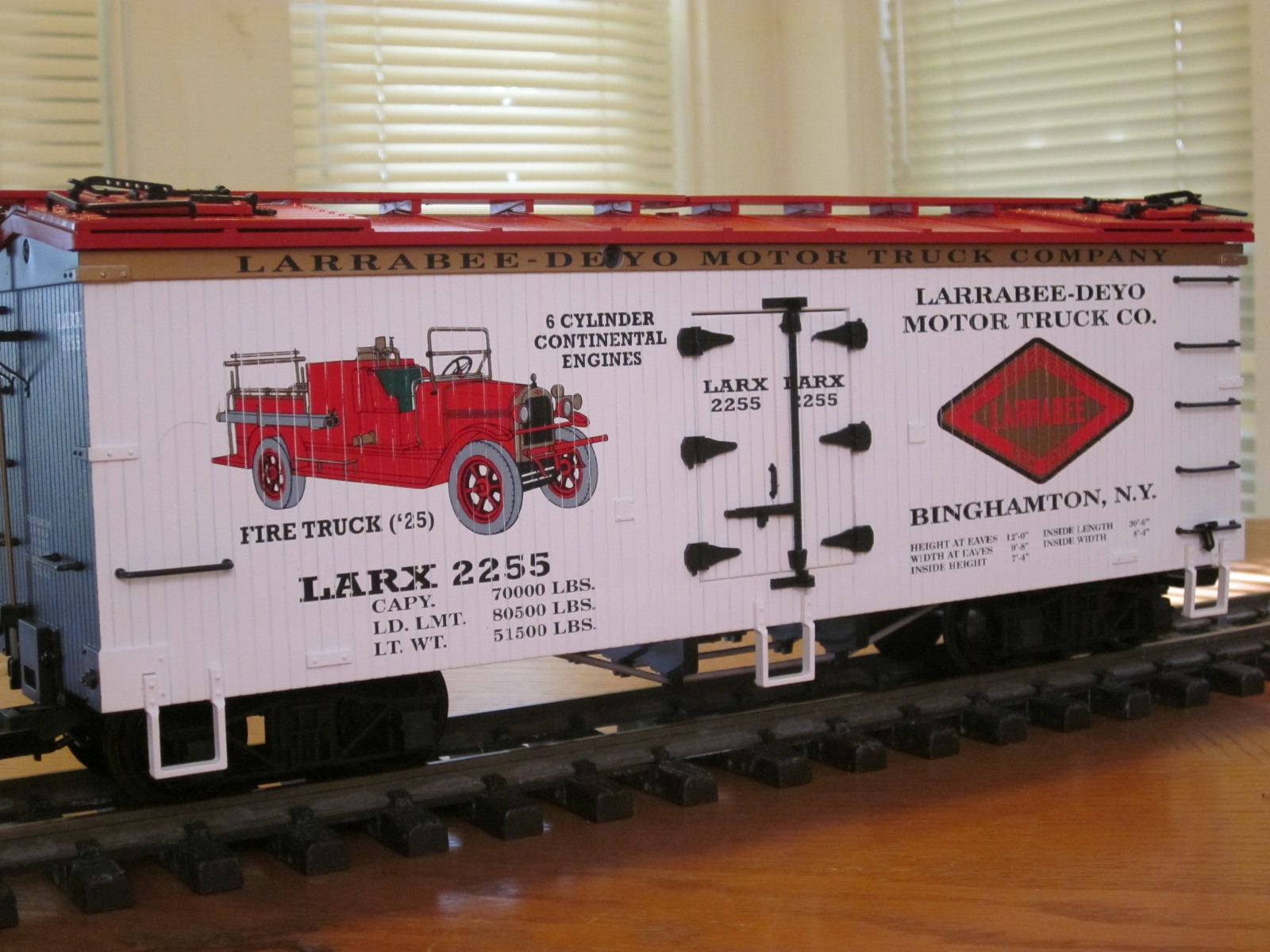 R16237 Larabee Deyo Fire Truck LARX 2255