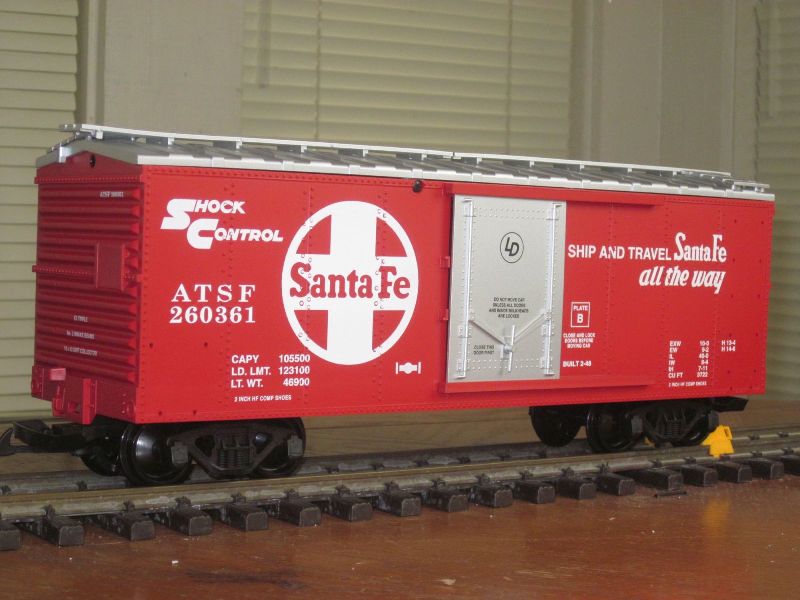 R19048 B Box Car Santa Fe # 260361