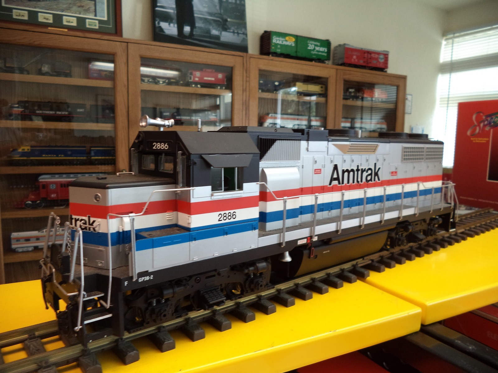 R22211 Amtrak