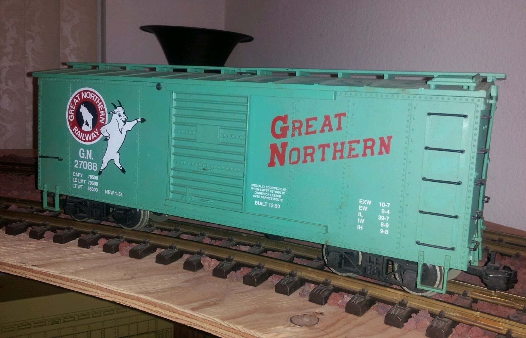 R1981 Great Northern 27088