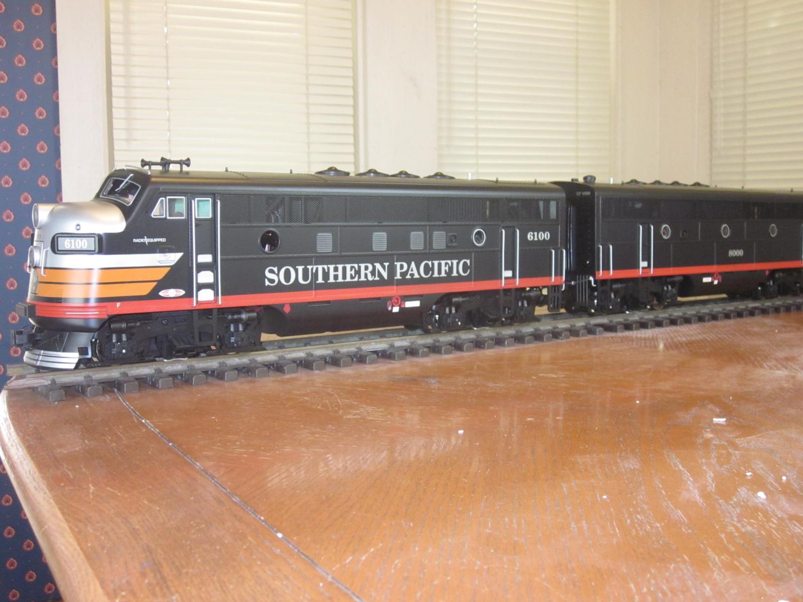 R22261 Southern Pacfic (series 1) #6100 8000