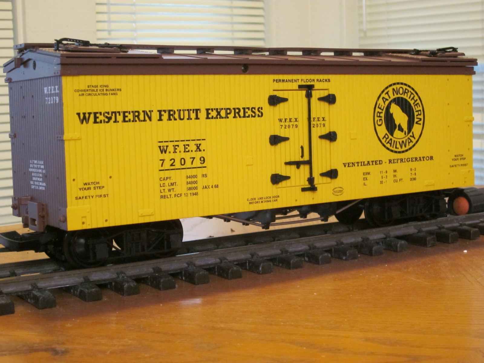 R16294 Great Northern Western Fruit Express WFEX 72079