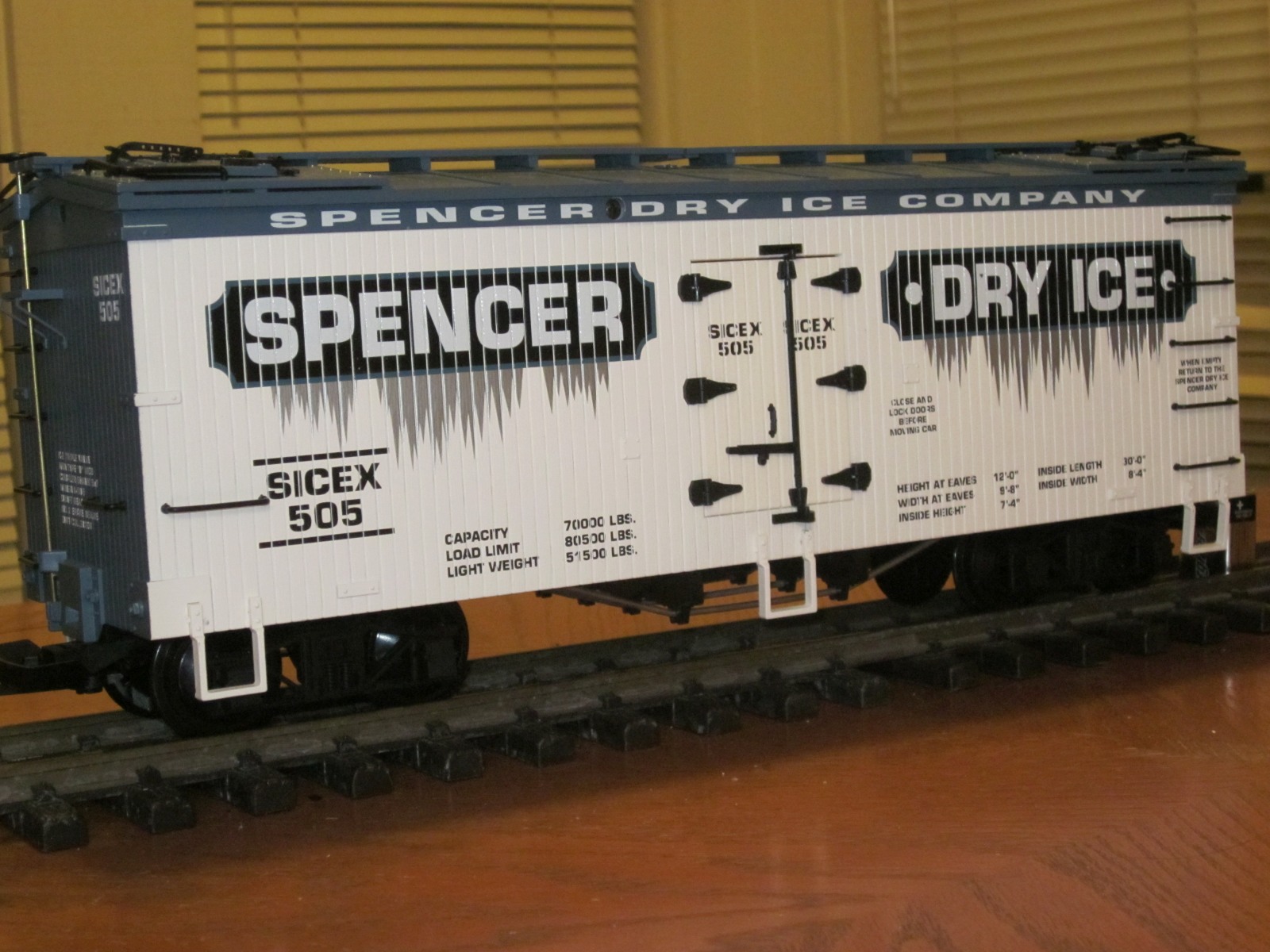 R16207 Spencers Dry Ice SICEX 505