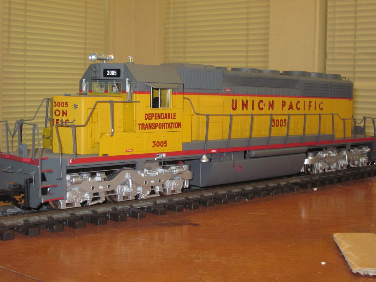R22302 Union Pacific UP 3005