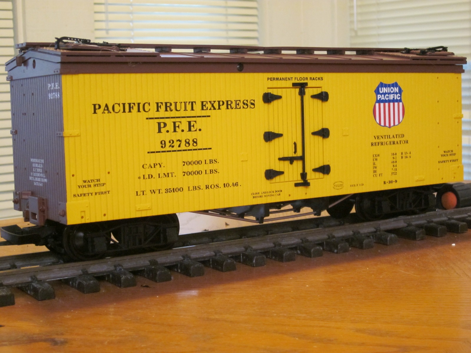R16295 Union Pacific Pacific Fruit Express PFE 92788